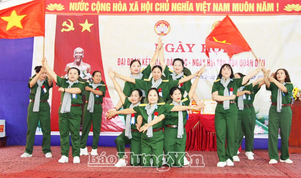 Tiết mục văn nghệ chào mừng ngày hội