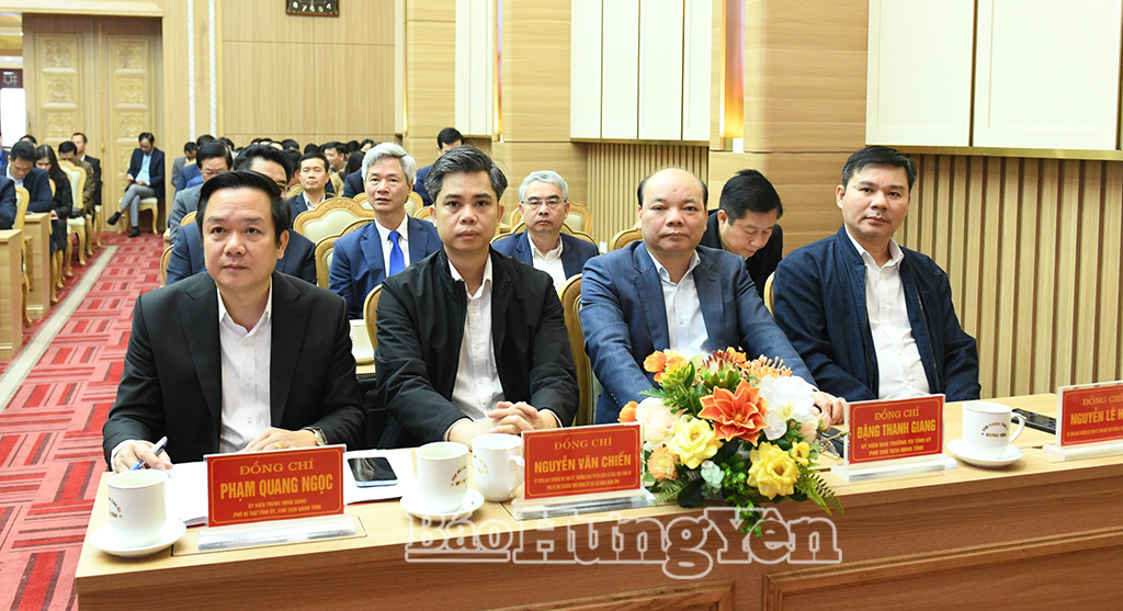 Các đại biểu dự hội nghị tại điểm cầu tỉnh Hưng Yên.