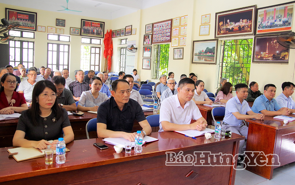 Đồng chí Phó Chủ tịch Thường trực UBND tỉnh dự sinh hoạt Đảng tại Chi bộ tổ dân phố Quảng Châu 2