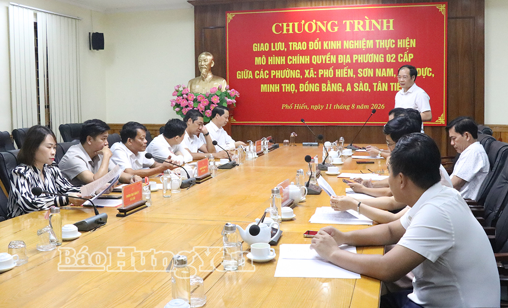 Lãnh đạo phường Phố Hiến phát biểu tại chương trình.