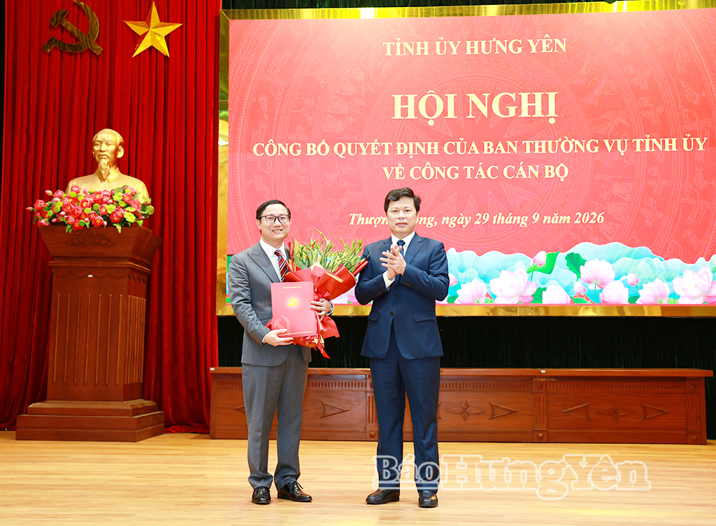 Công bố quyết định của Ban Thường vụ Tỉnh ủy về công tác cán bộ