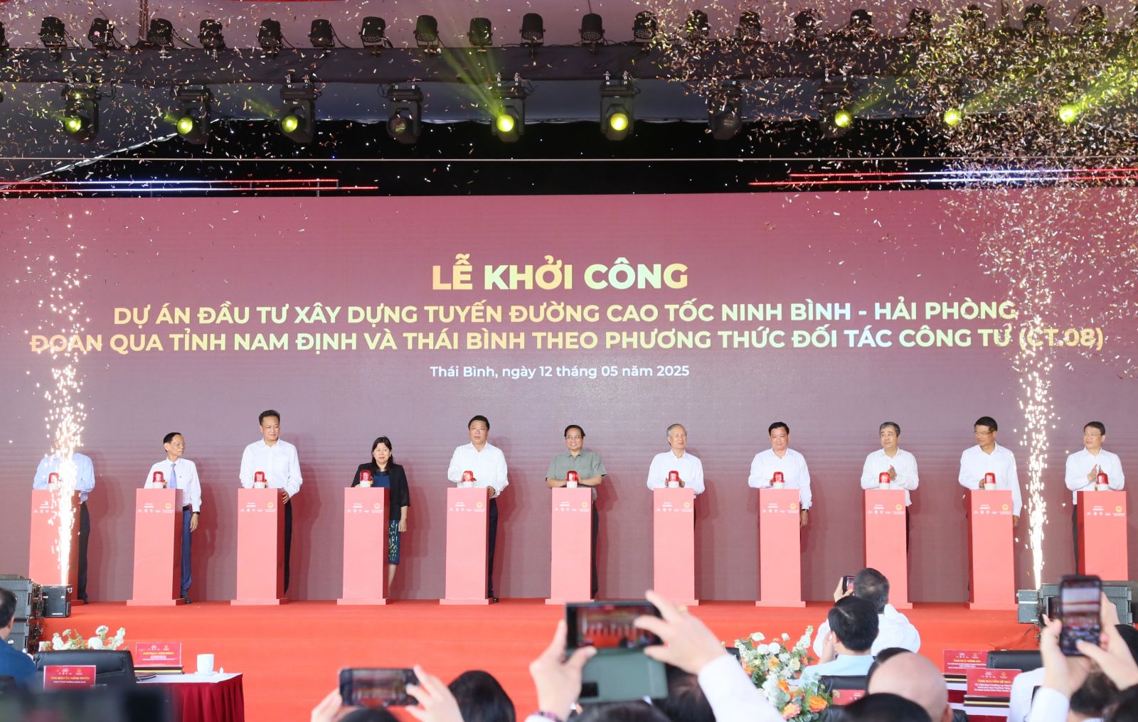 Lễ khởi công dự án tuyến đường cao tốc CT.08 và dự án đầu tư phát triển hạ tầng Khu công nghiệp Hưng Phú