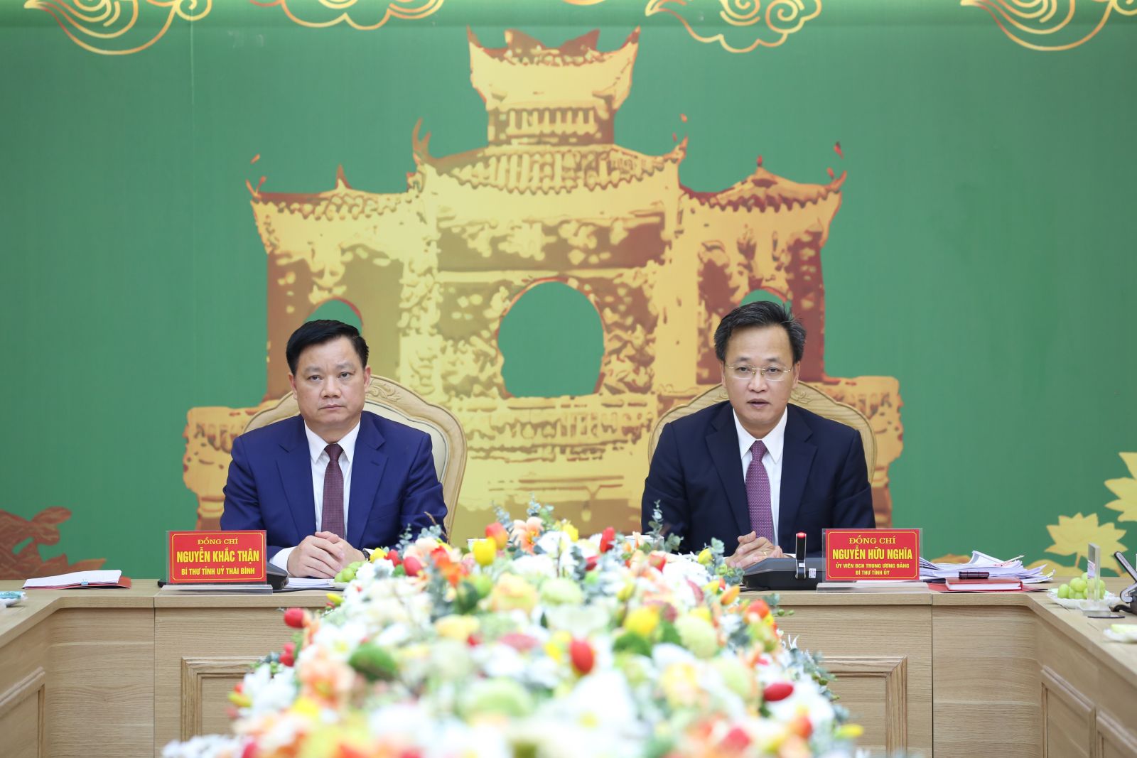 Ban Thường vụ Tỉnh ủy Thái Bình làm việc với Ban Thường vụ Tỉnh ủy Hưng Yên về hợp nhất hai tỉnh