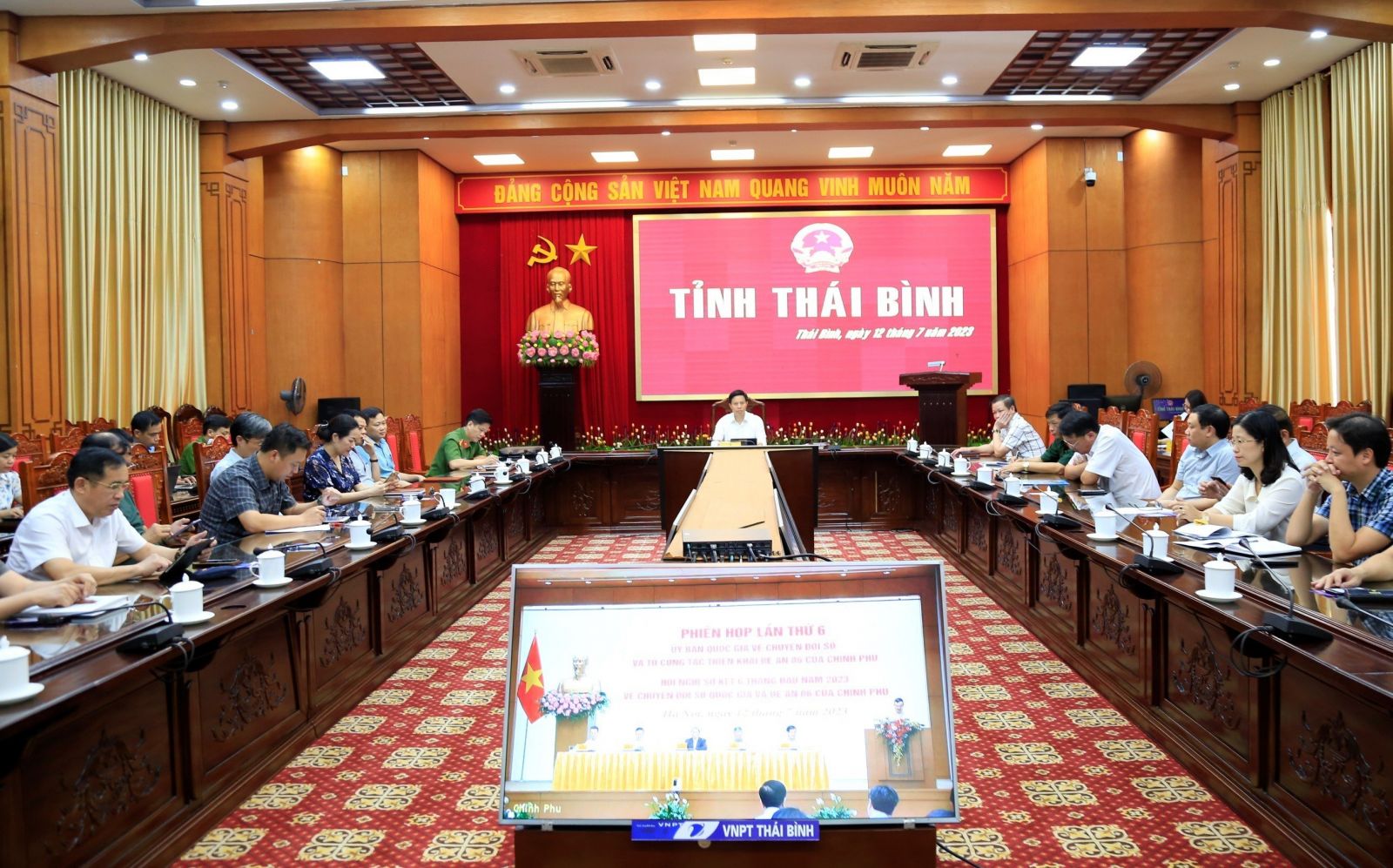 Hội nghị trực tuyến toàn quốc sơ kết 6 tháng đầu năm 2023 về chuyển đổi số quốc gia và Đề án 06 của Chính phủ
