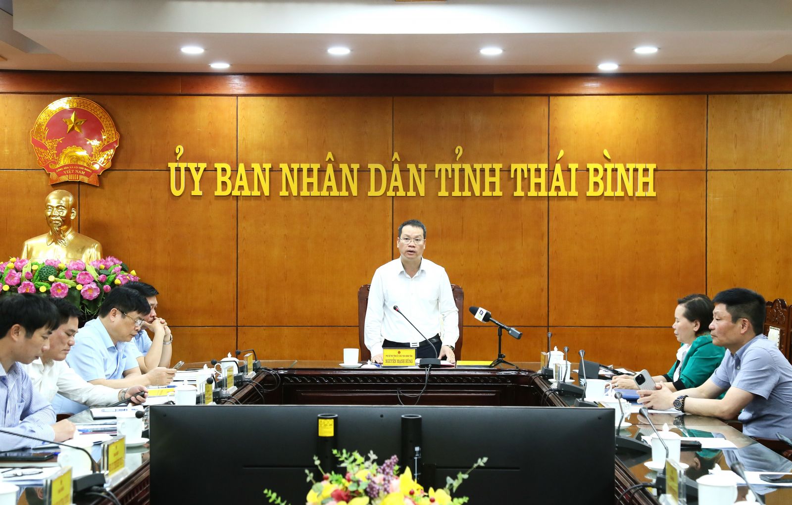 Tập trung tháo gỡ khó khăn, thúc đẩy doanh nghiệp phát triển