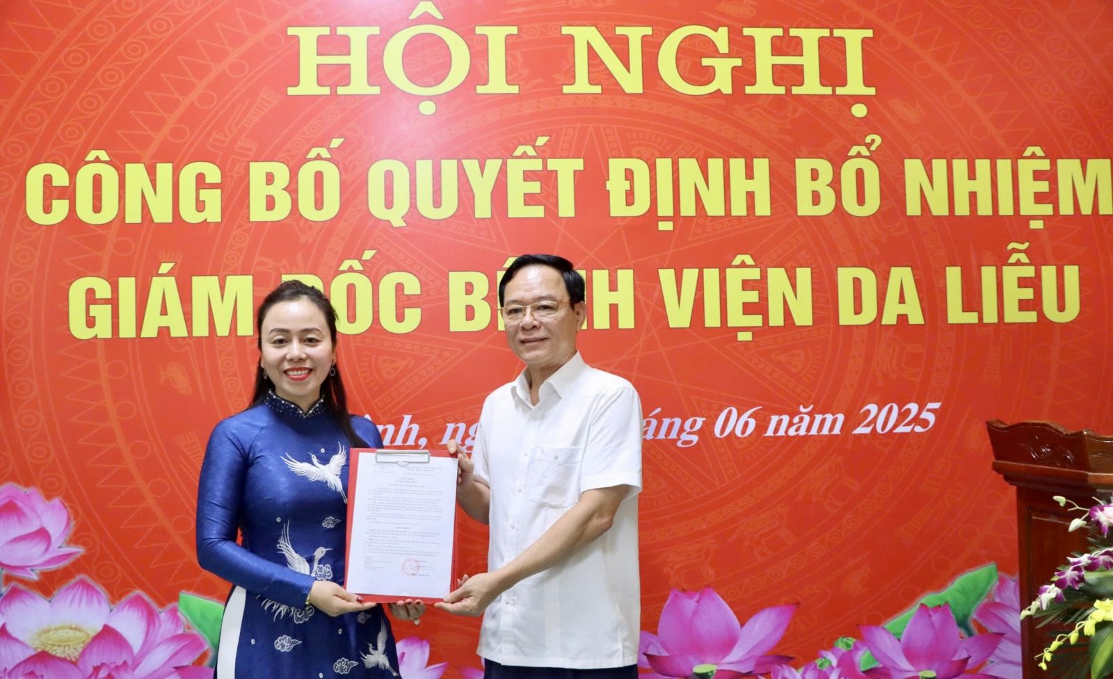 Trao quyết định bổ nhiệm Giám đốc Bệnh viện Da liễu Thái Bình