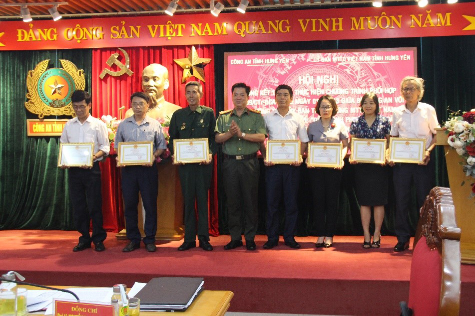 Tổng kết 10 năm thực hiện Chương trình phối hợp “Đẩy mạnh phong trào Toàn dân bảo vệ an ninh Tổ quốc trong tình hình mới”