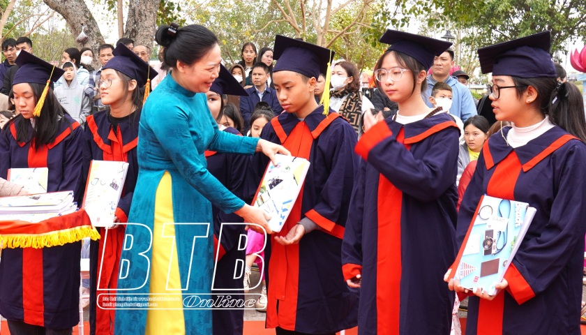 Chương trình khai bút đầu xuân Ất Tỵ tại lễ hội chùa Keo