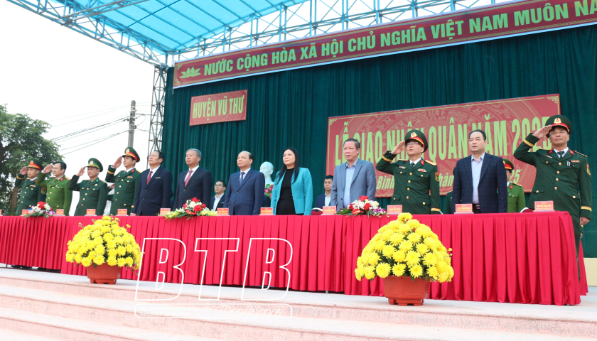 Các địa phương trong tỉnh: Đồng loạt tổ chức lễ giao, nhận quân năm 2025