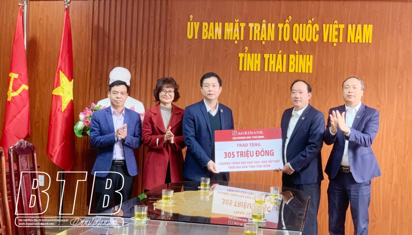 Ngân hàng Nông nghiệp và Phát triển nông thôn Việt Nam chi nhánh Bắc Thái Bình chung tay xóa nhà tạm, nhà dột nát trên địa bàn tỉnh
