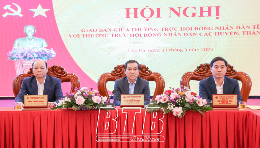 Thường trực HĐND tỉnh: Giao ban với thường trực HĐND các huyện, thành phố