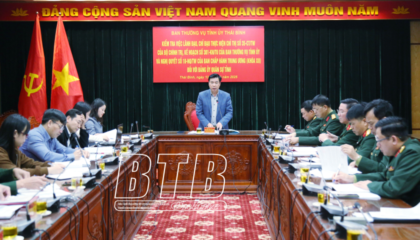 Kiểm tra việc thực hiện Chỉ thị số 35-CT/TW và Nghị quyết số 18-NQ/TW tại Đảng ủy Quân sự tỉnh