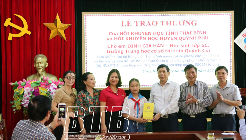 Huy động hơn 885 tỷ đồng cho quỹ khuyến học