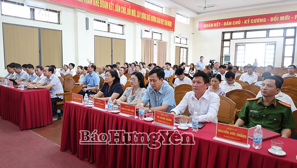 Xã Thần Khê: Đối thoại, giải đáp kiến nghị của cán bộ thôn